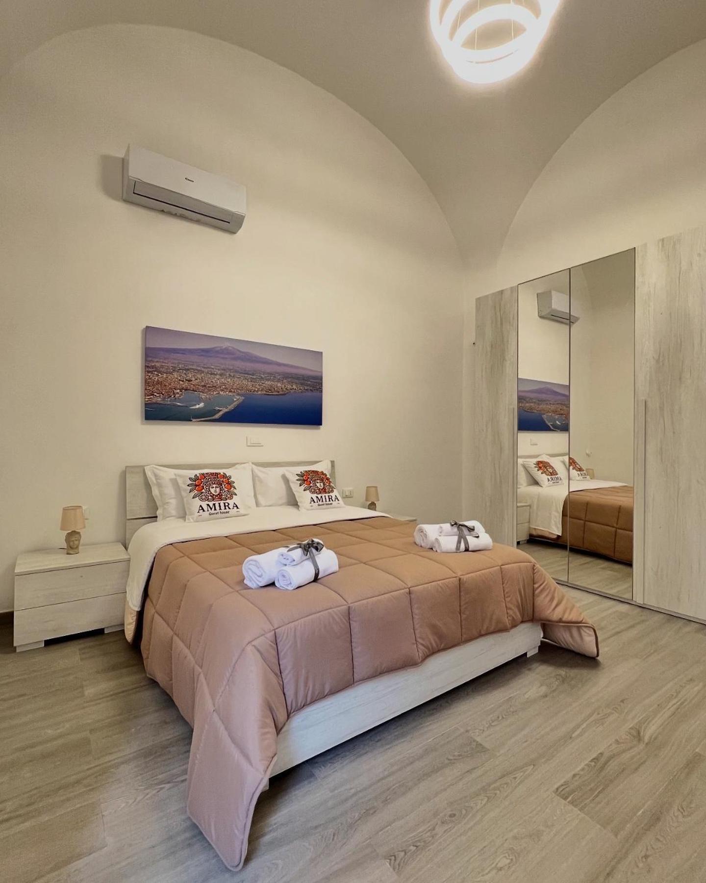 Amira Guest House Catania Exterior photo